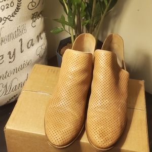 SOLD.   Lucky brand booties